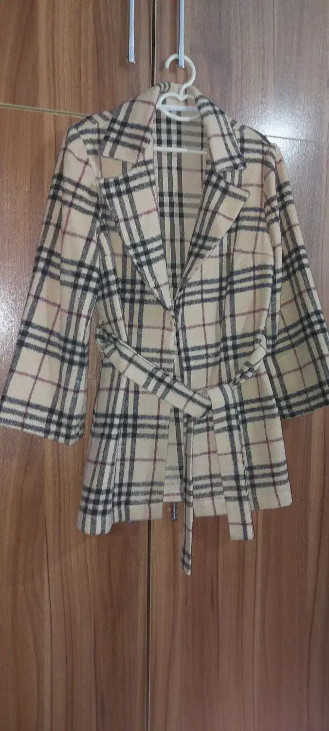 پالتو نو|لباس|تولم شهر, |دیوار