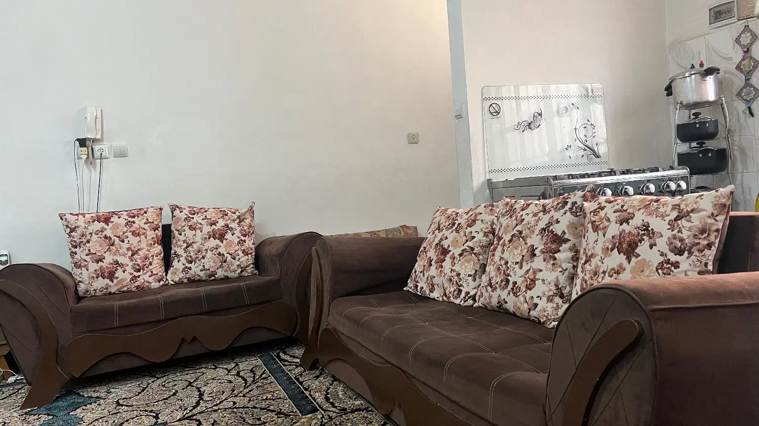 دو دست مبل هفت نفره|مبلمان خانگی و میز عسلی|مشهد, محمدآباد|دیوار