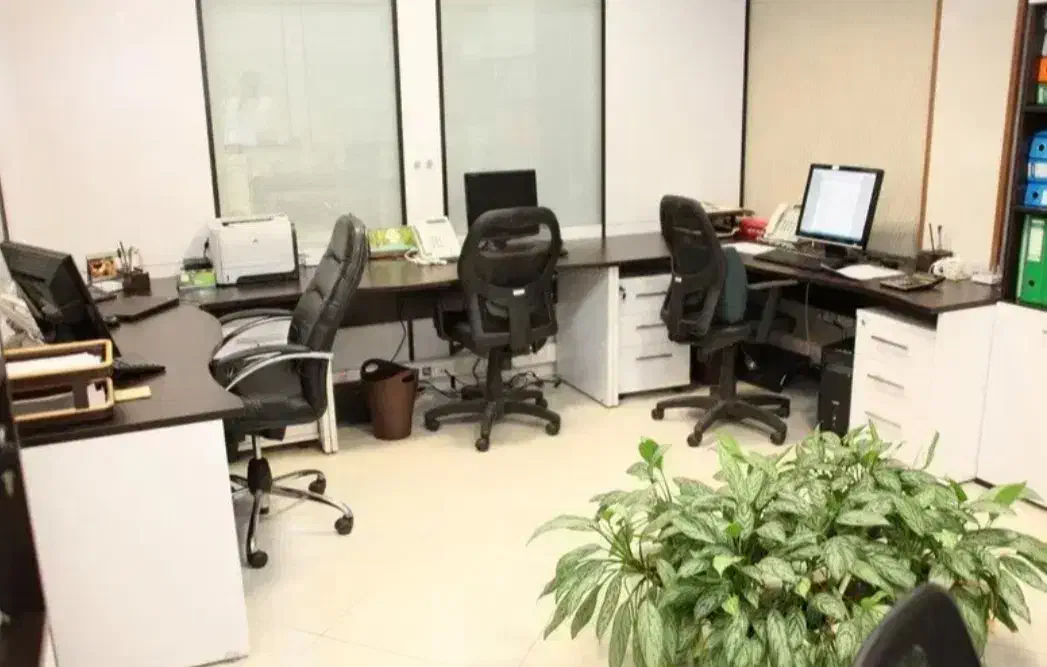 استخدام منشی|استخدام رایانه و فناوری اطلاعات|مشهد, پورسینا|دیوار