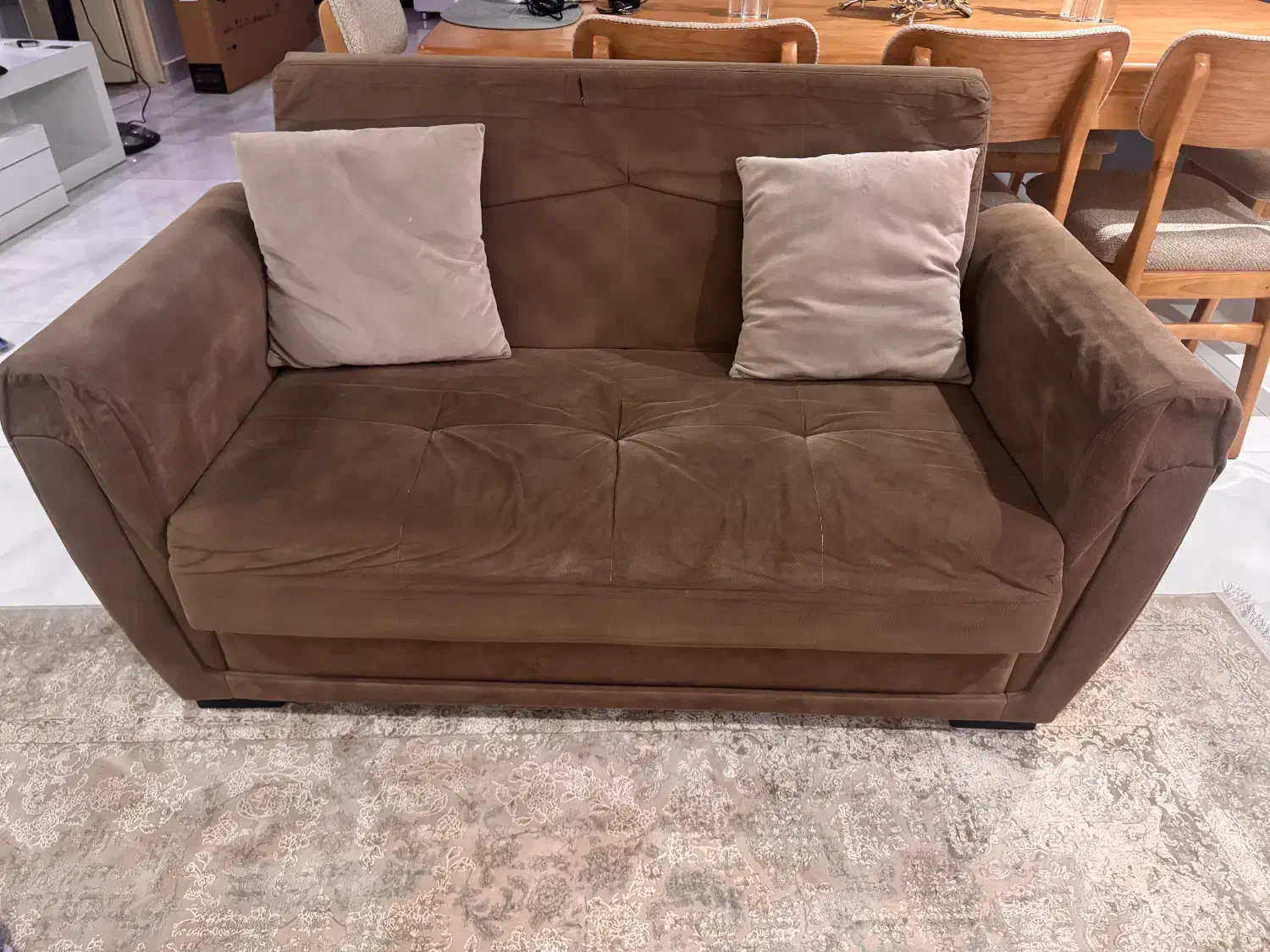 مبل ۷نفره به همراه میز جلو مبلی|مبلمان خانگی و میز عسلی|رشت, سیا اسطلخ|دیوار