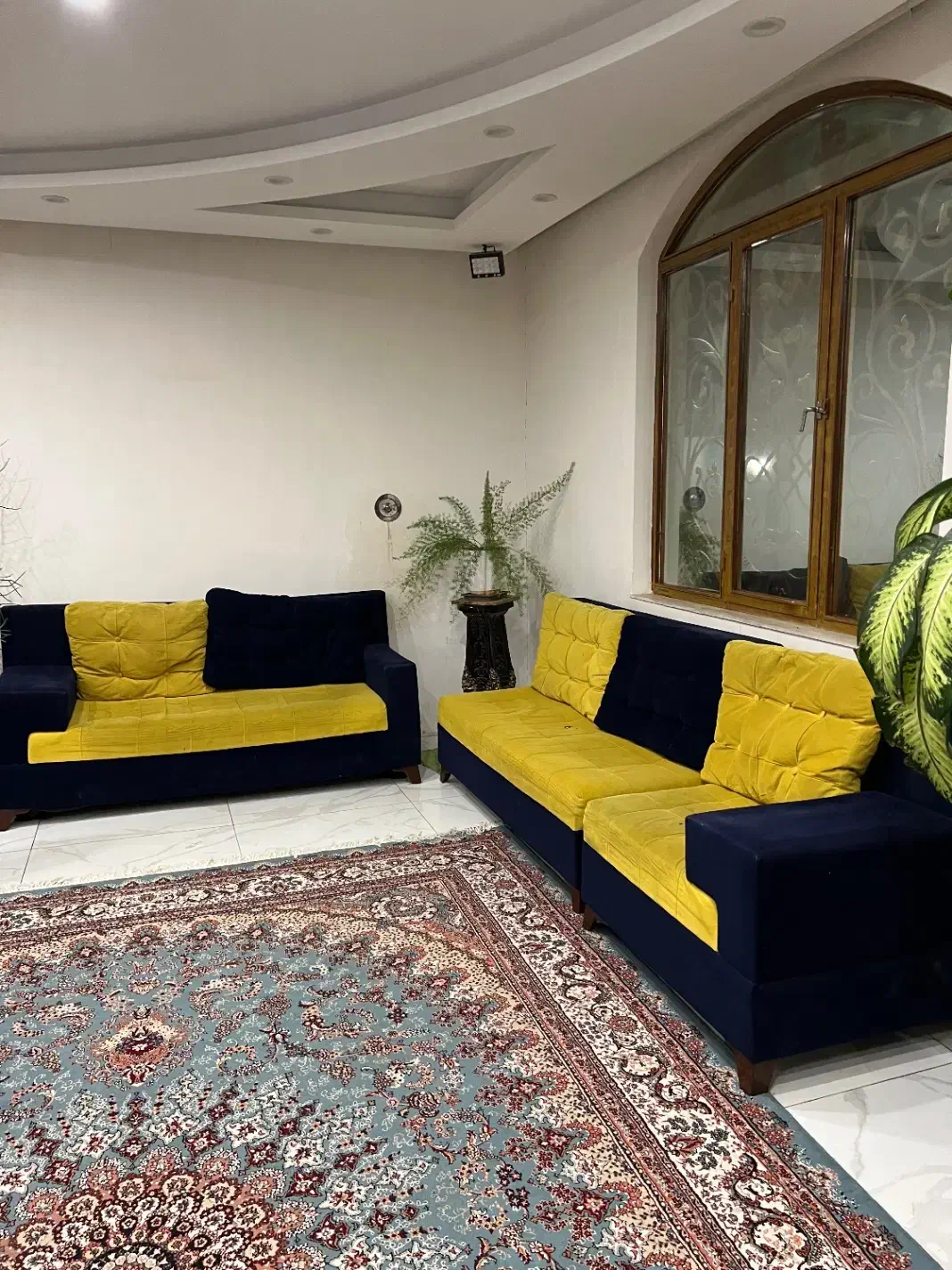 مبل ۷ نفره|مبلمان خانگی و میز عسلی|صوفیان, |دیوار