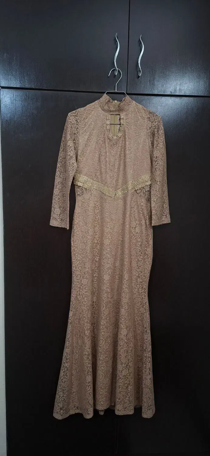 لباس مجلسی|لباس|شاهینشهر, خانه کارگر|دیوار