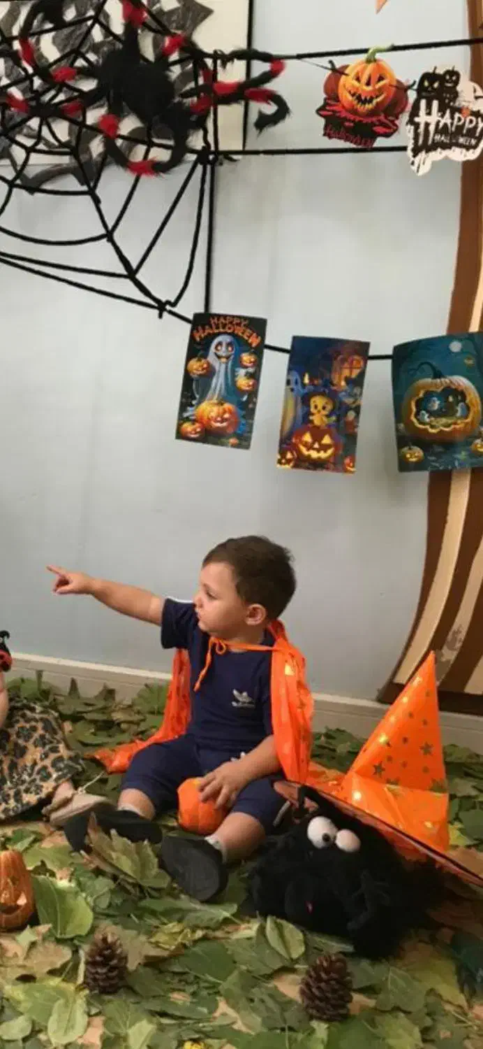 پرستار اموزشی پسر ۱۸ ماهه|استخدام آموزشی|تهران, ارم|دیوار