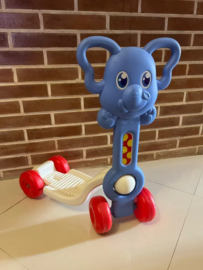 اسکوتر آپارتمانی فیلی، جاروبرقی، خرس پدینگتون اصل|اسباببازی بچه|تهران, شهران جنوبی|دیوار