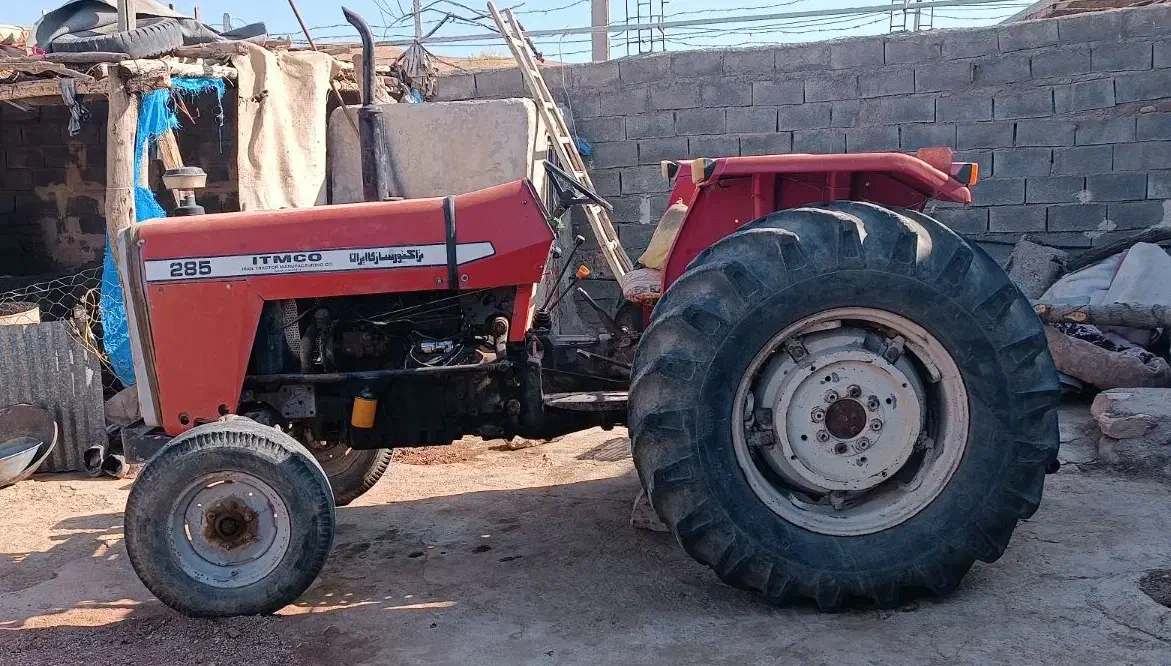 تراکتور ۲۸۵ بدون خرج|خودرو سنگین|هرسین, |دیوار
