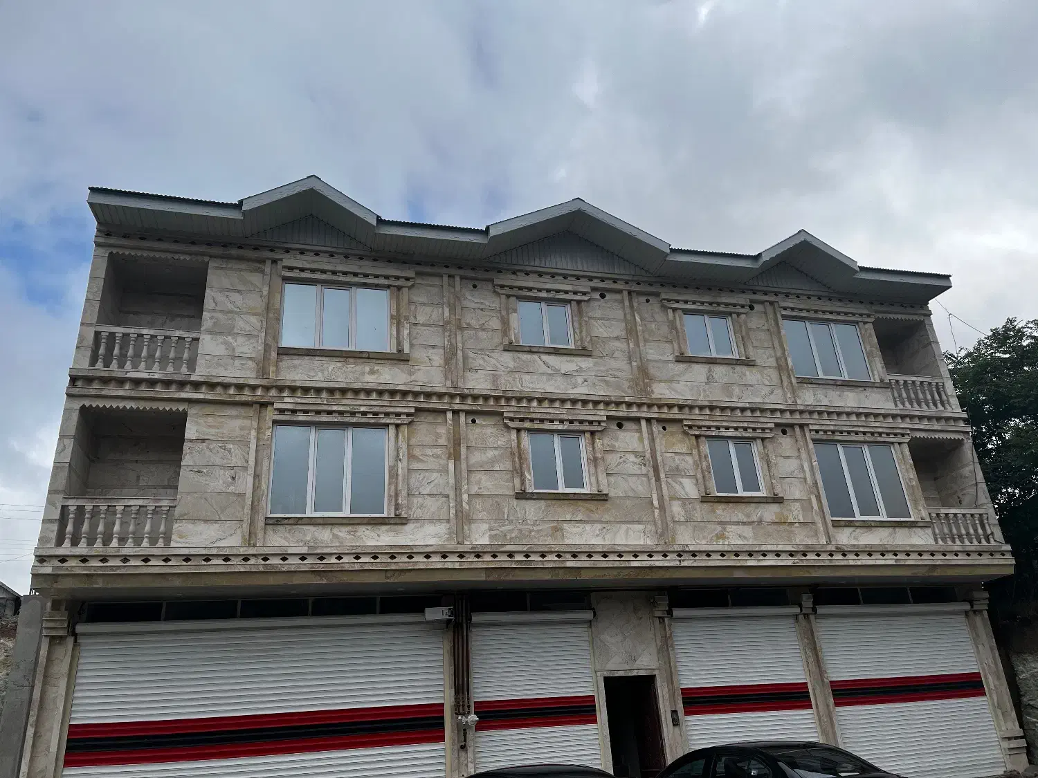 فروش فوری واحد آپارتمان|فروش آپارتمان|لاهیجان, شیشه گران|دیوار