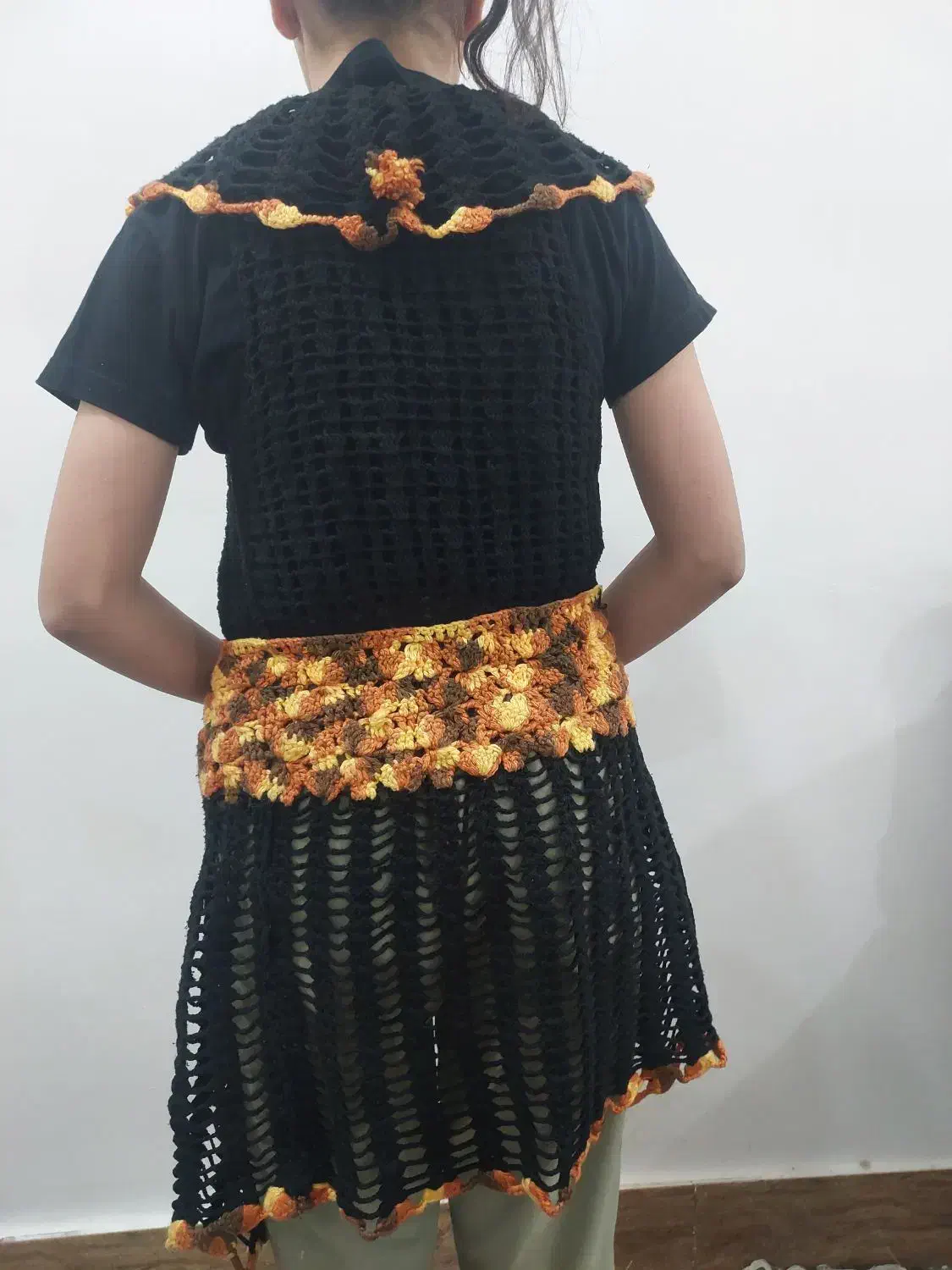 شنل و رو لباسی دست باف.و جوراب دستباف|لباس|دزفول, |دیوار