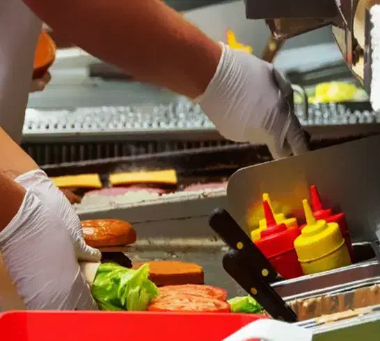 کارگر نیمه وقت ساده فست فود شهرری|استخدام خدمات فروشگاه و رستوران|ری, فیروزآبادی|دیوار