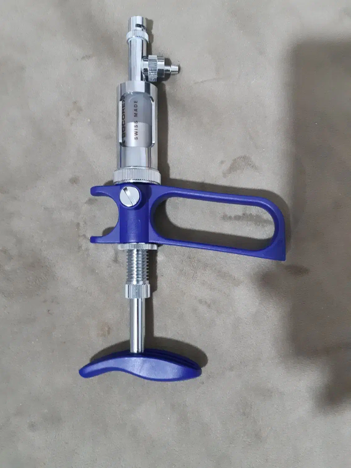 سرنگ اتوماتیک دامپزشکی|پزشکی|ملایر, |دیوار