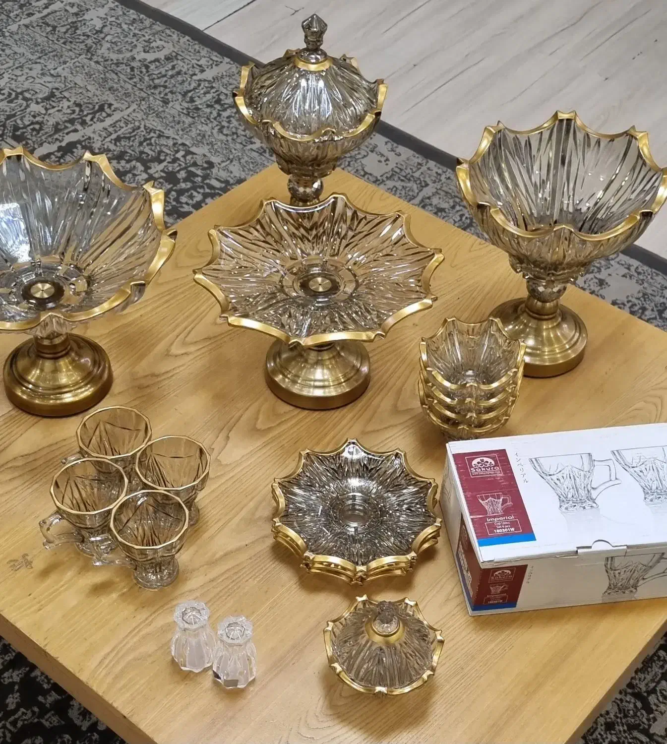 ست پذیرایی 12نفره استکان بشقاب میوه خوری کاسه...|ظروف سرو و پذیرایی|شیراز, ابیوردی|دیوار