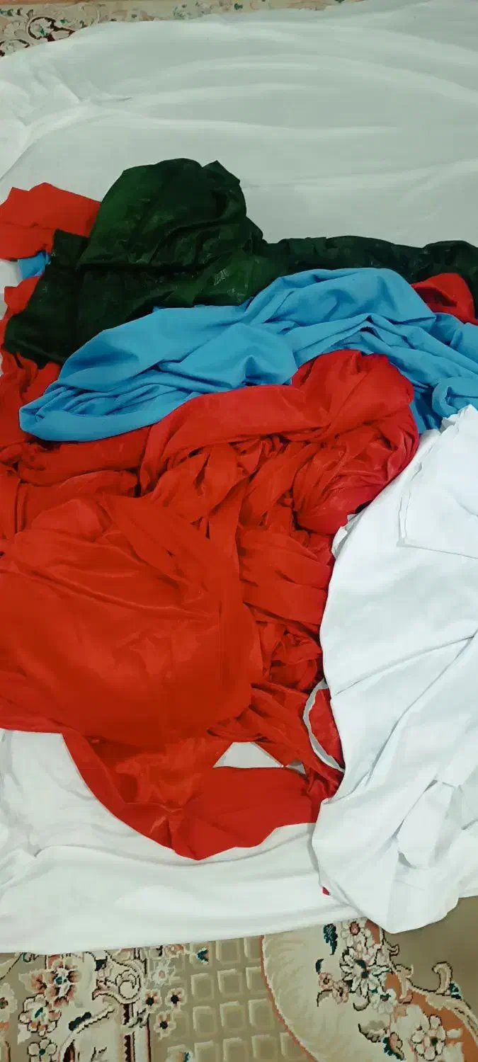 پارچه کیلویی قرمز|لباس|قم, علی آباد سعدگان|دیوار