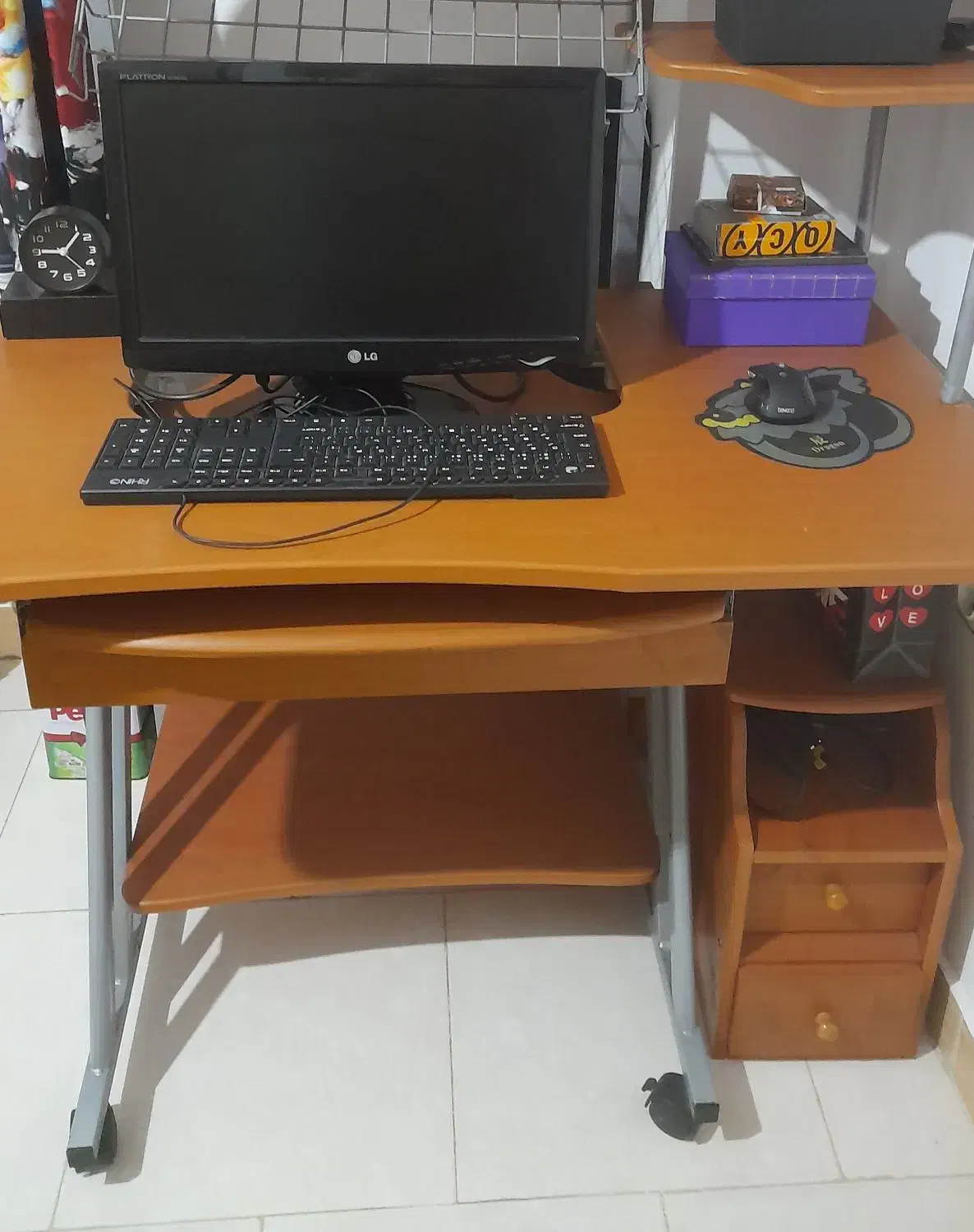 میز کامپیوتر و تحریر|میز تحریر و کامپیوتر|رشت, استادسرا|دیوار