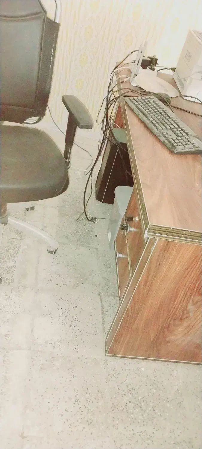 میز و صندلی مدیریت و قفسه اداری|دفتر کار|دره شهر, |دیوار