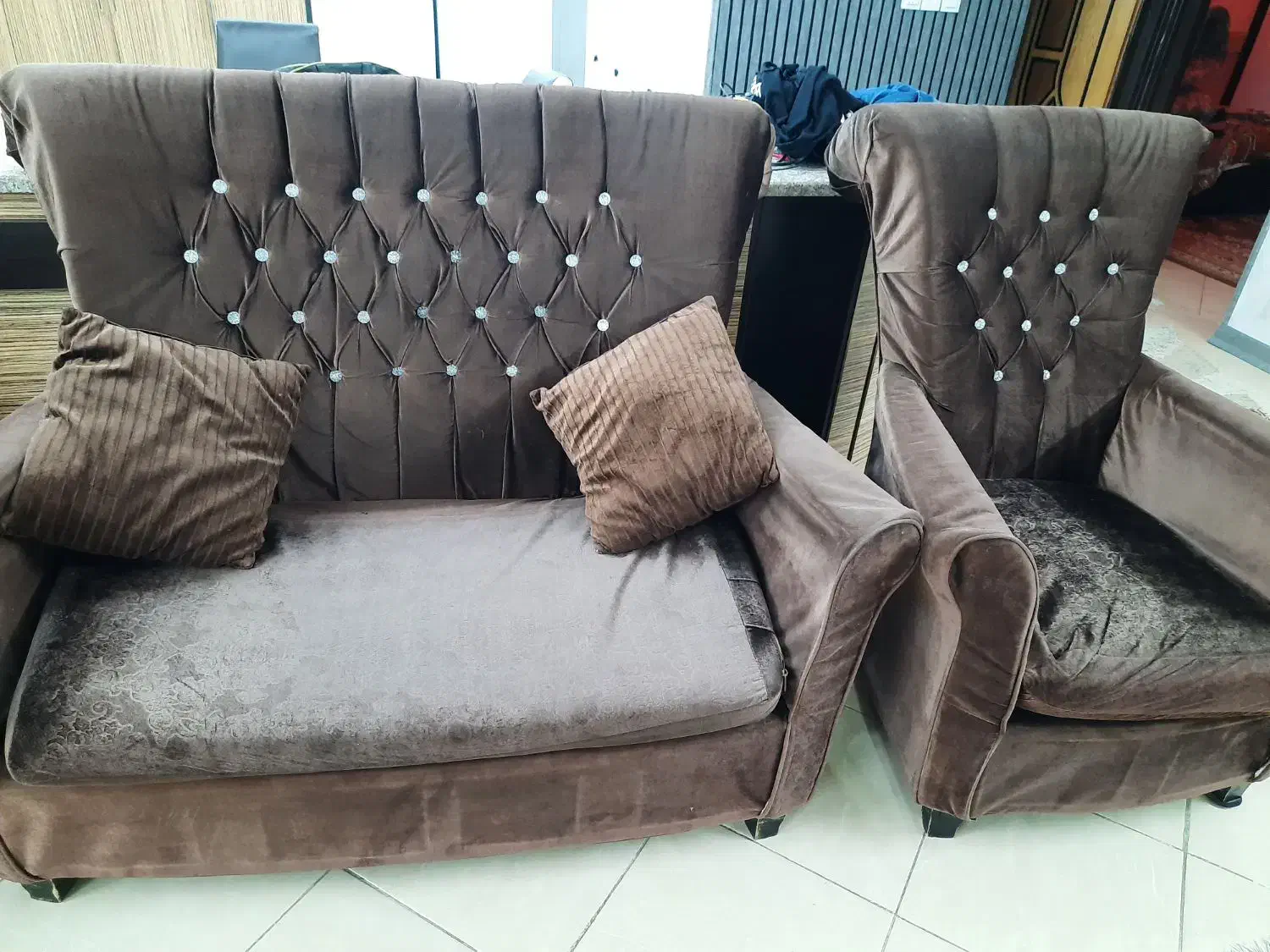 مبل کارکرده۷ نفره|مبلمان خانگی و میز عسلی|اصفهان, ستار|دیوار