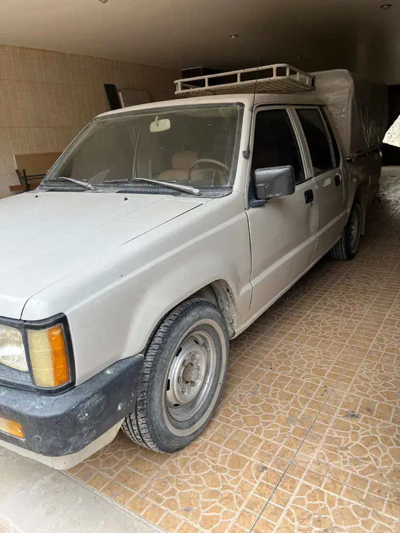 وانت دوکابین میتسوبیشی ال ۲۰۰ مدل ۱۹۹۲|خودرو سواری و وانت|اصفهان, شهرک کاوه|دیوار