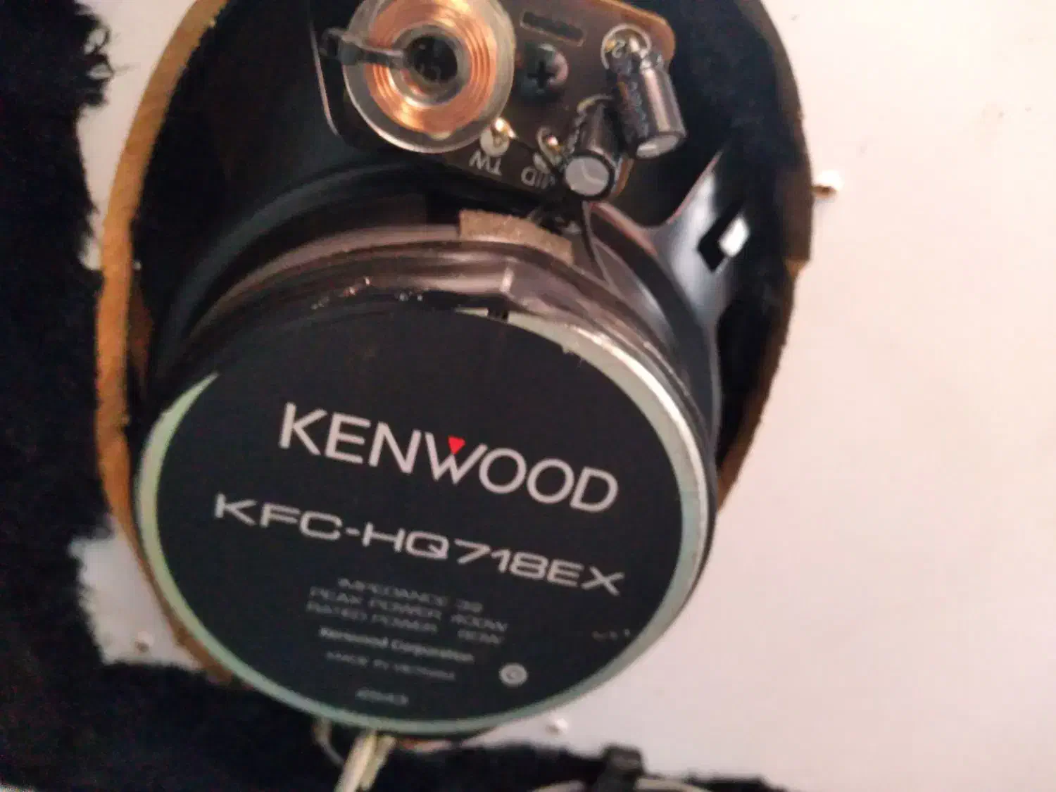 باندکنوود 718|صوتی و تصویری|رشت, سعدی (تختی)|دیوار