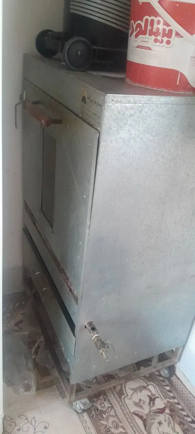 یک عدد فر|اجاق گاز و لوازم برقی پختوپز|ماهان, |دیوار