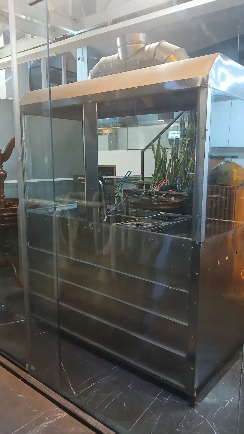 فر، سرخ کن ،گریل|کافی‌شاپ و رستوران|تهران, فلسطین (میدان انقلاب)|دیوار