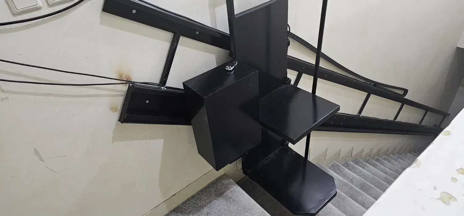 فروش یک عدد بالابر(پله پیما ) داخل ساختمان|مصالح و تجهیزات ساختمان|جم, |دیوار