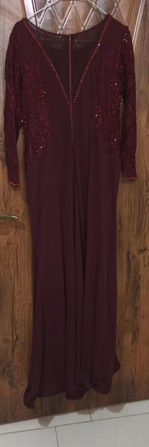 ۳ دسته لباس مجلسی نونو تمیز فقط ۲ ساعت پوشیده شده|لباس|اقبالیه, |دیوار