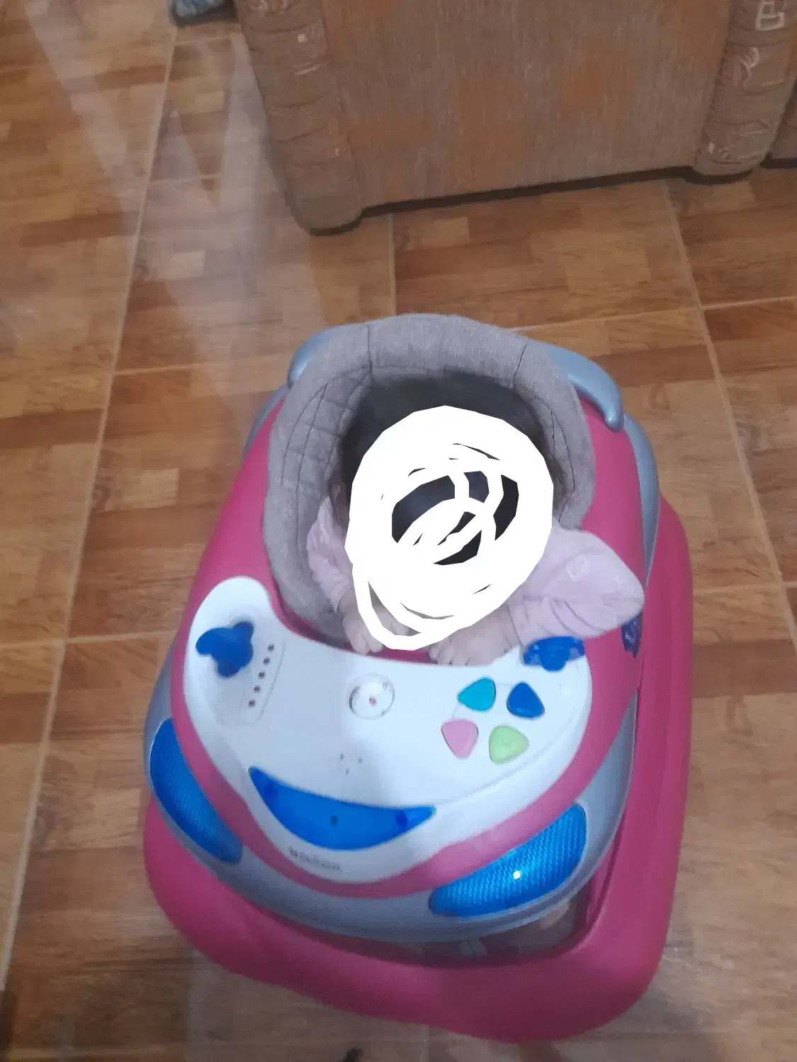 روروئک در حد نو|کالسکه و لوازم جانبی|رشت, ولکس|دیوار