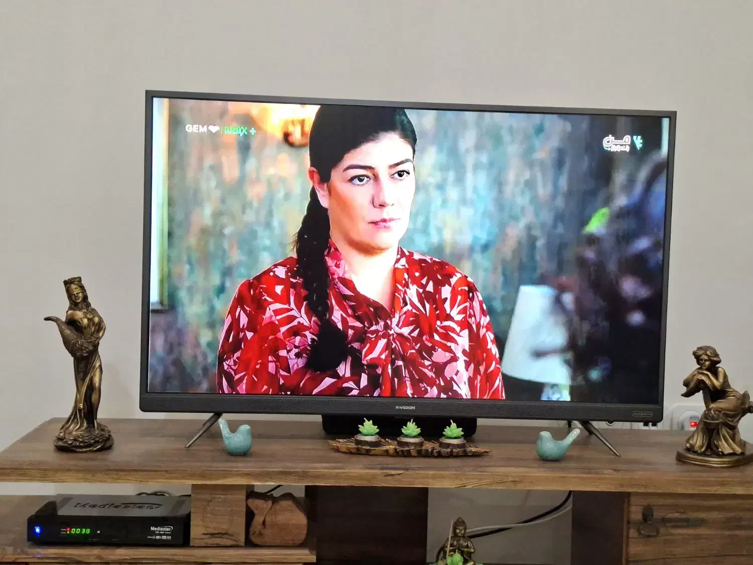 تلویزیون ۴۳ اینچ هوشمند ایکس ویژن|تلویزیون و پروژکتور|رشت, رودباری|دیوار