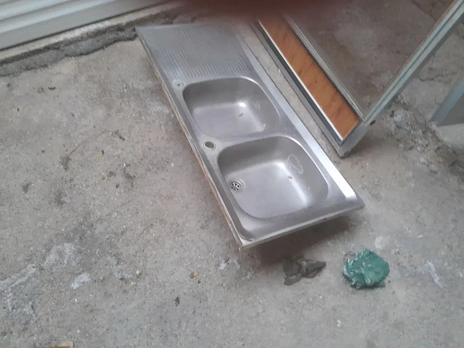 سینک|مصالح و تجهیزات ساختمان|ساوه, |دیوار