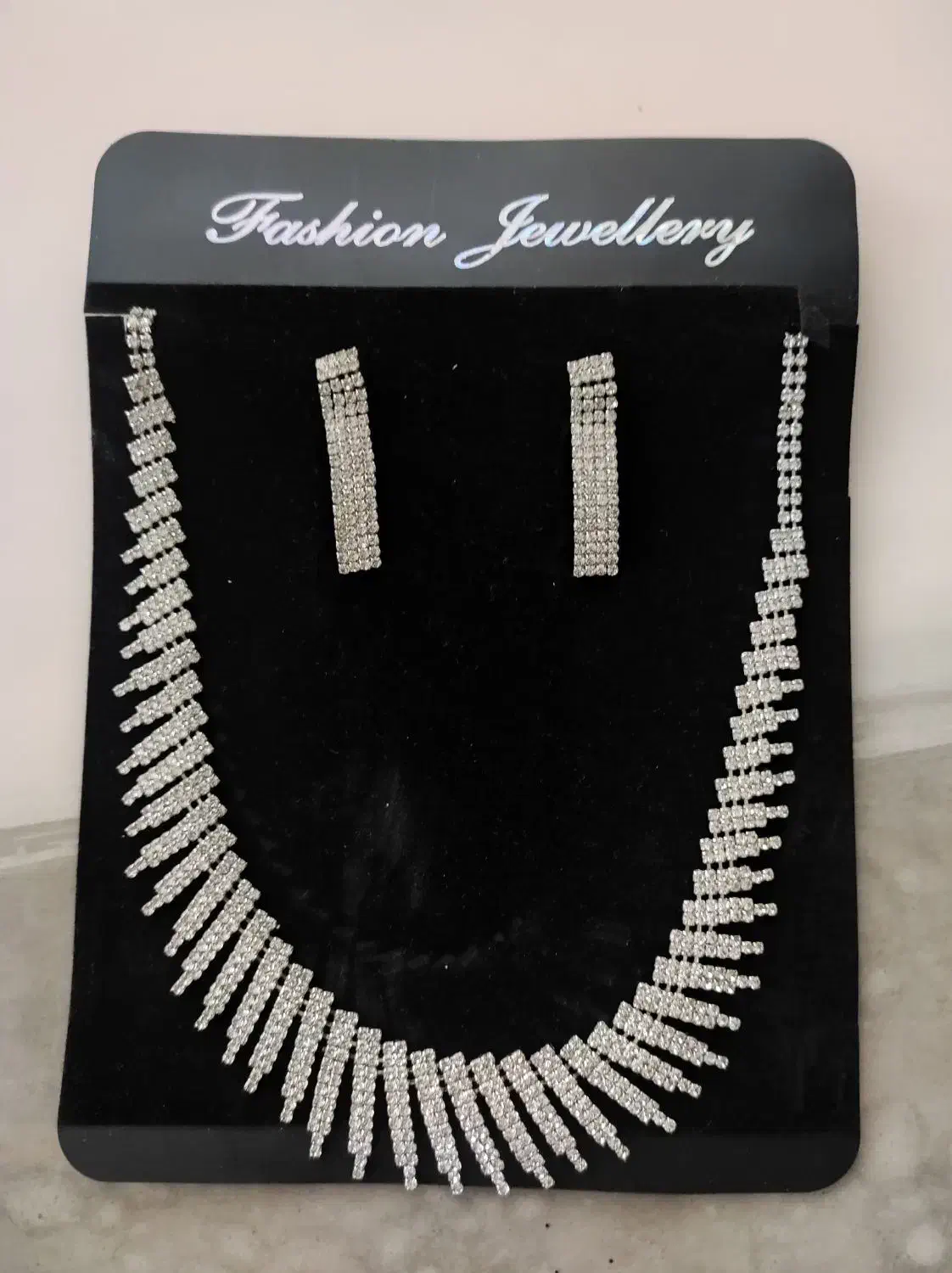 نیم ست نگین دار رنگ ثابت|بدلیجات|تهران, مقدم|دیوار