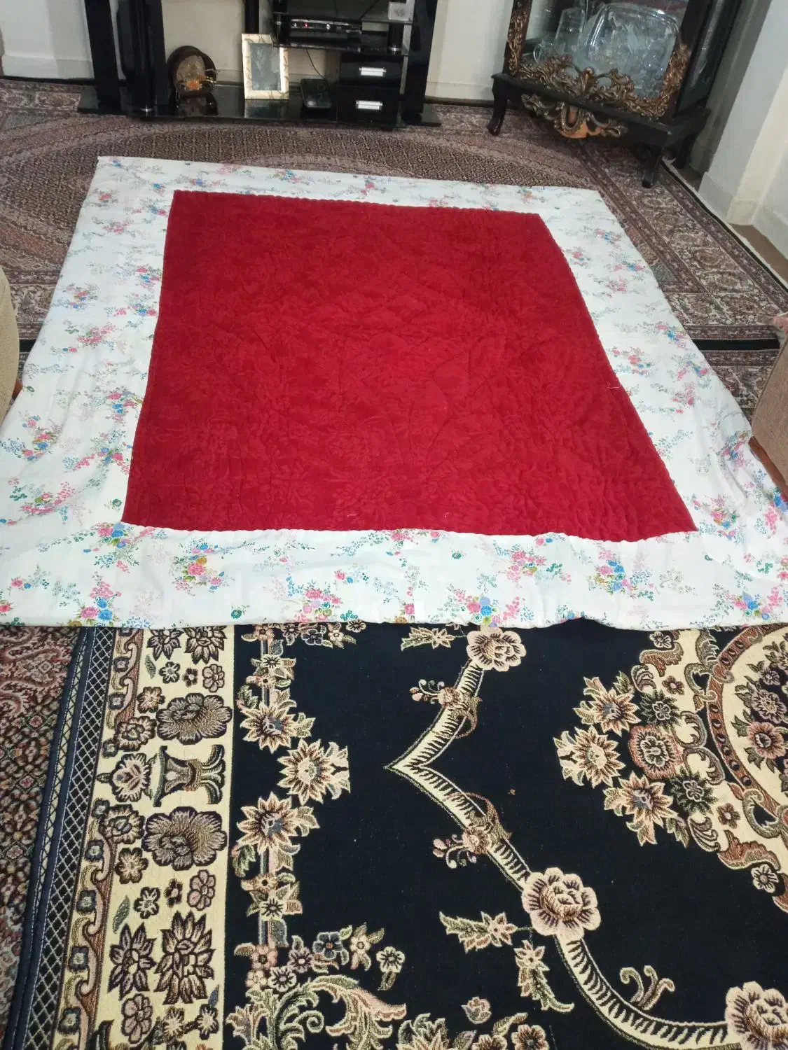 لحاف‌مخمل‌باتشک‌۲و۳باراشتفاده‌شده|رختخواب، بالش، پتو|تهران, وصفنارد|دیوار