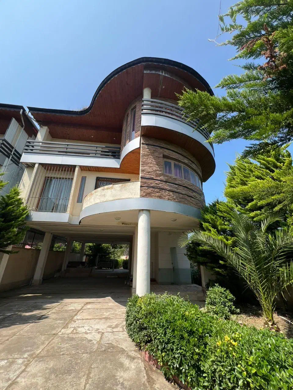 ویلاباغ 544متر سنددار/ ویو دریا|فروش خانه و ویلا|رشت, گلسار|دیوار