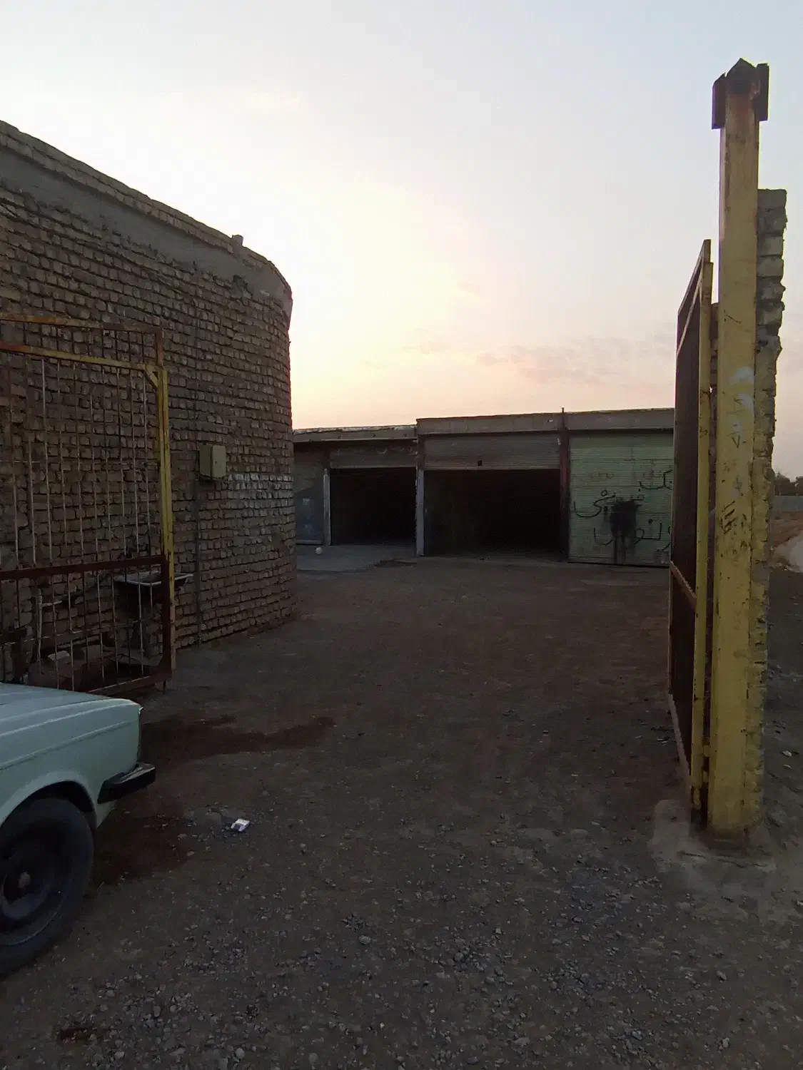 اجاره کارگاه|اجارهٔ دفتر صنعتی، کشاورزی، تجاری|پیر بکران, |دیوار