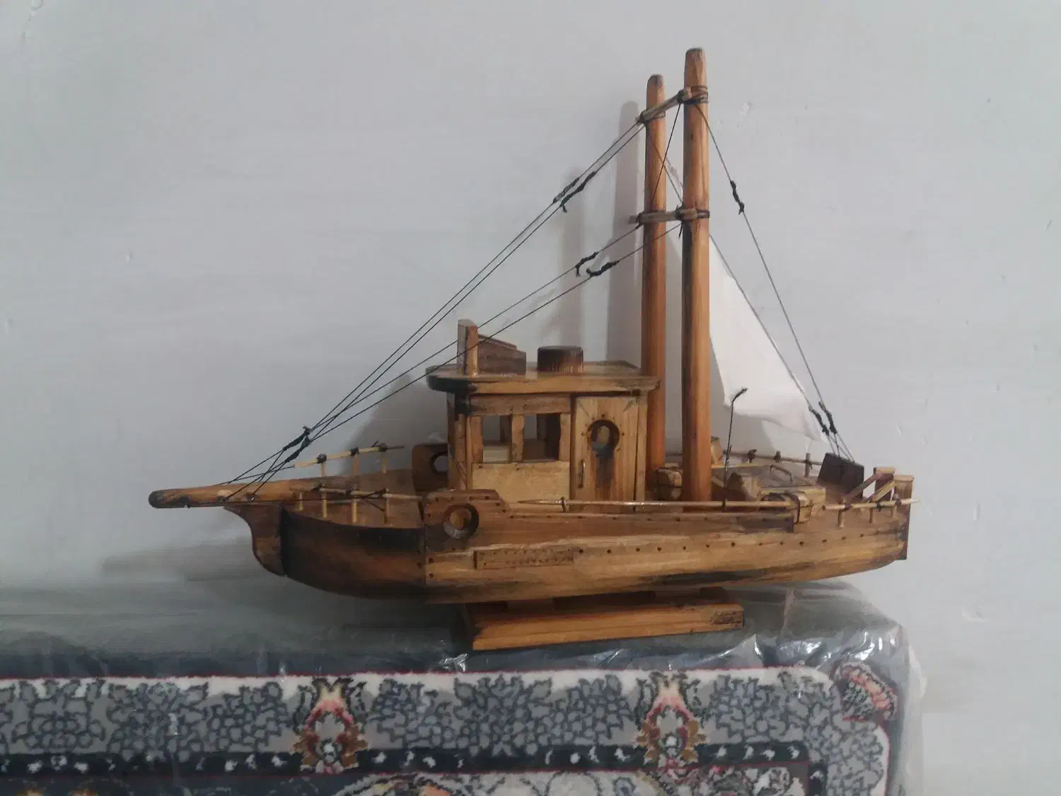 کشتی چوبی|کلکسیون اشیاء عتیقه|کرمانشاه, |دیوار