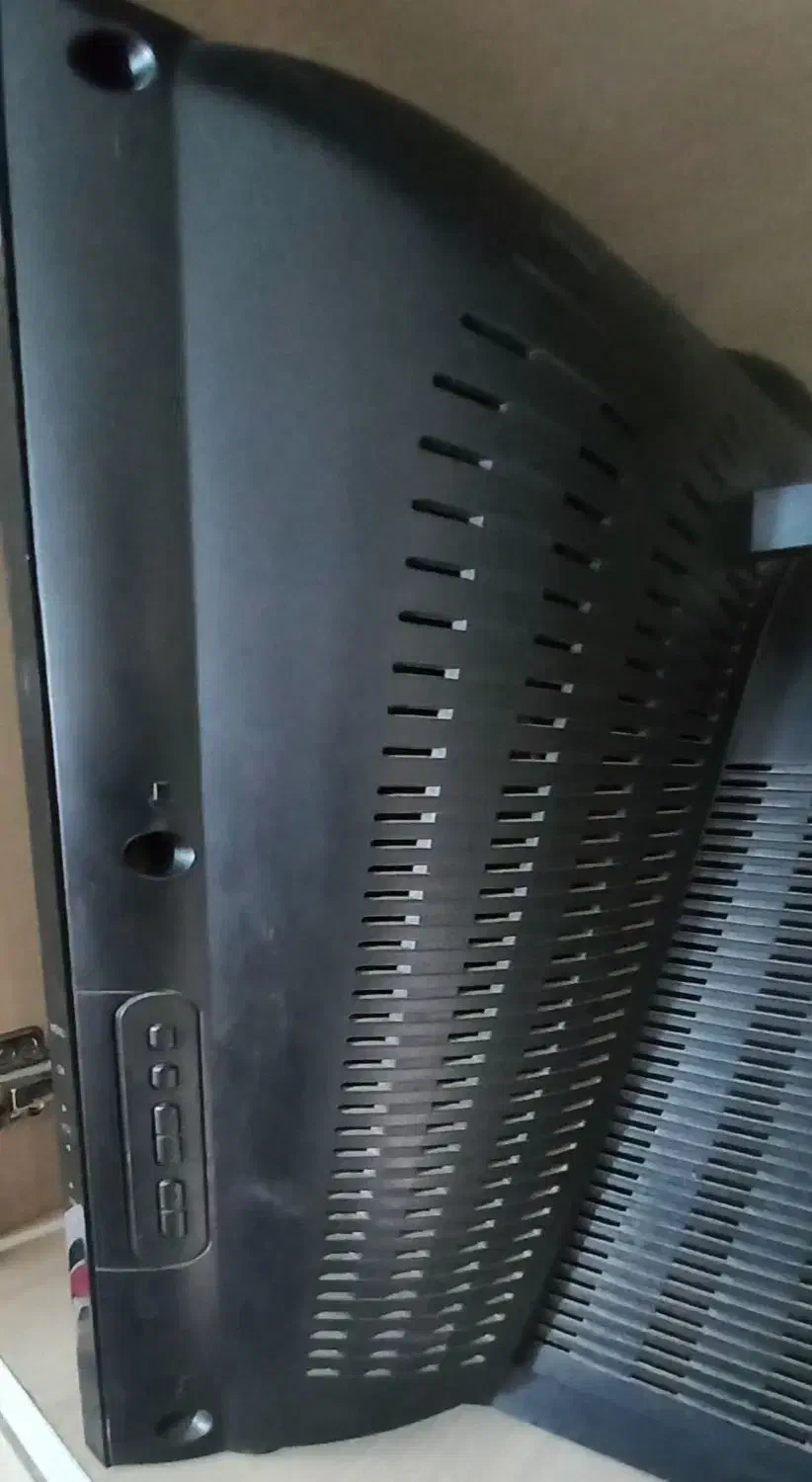 تلویزیون|تلویزیون و پروژکتور|بومهن, |دیوار