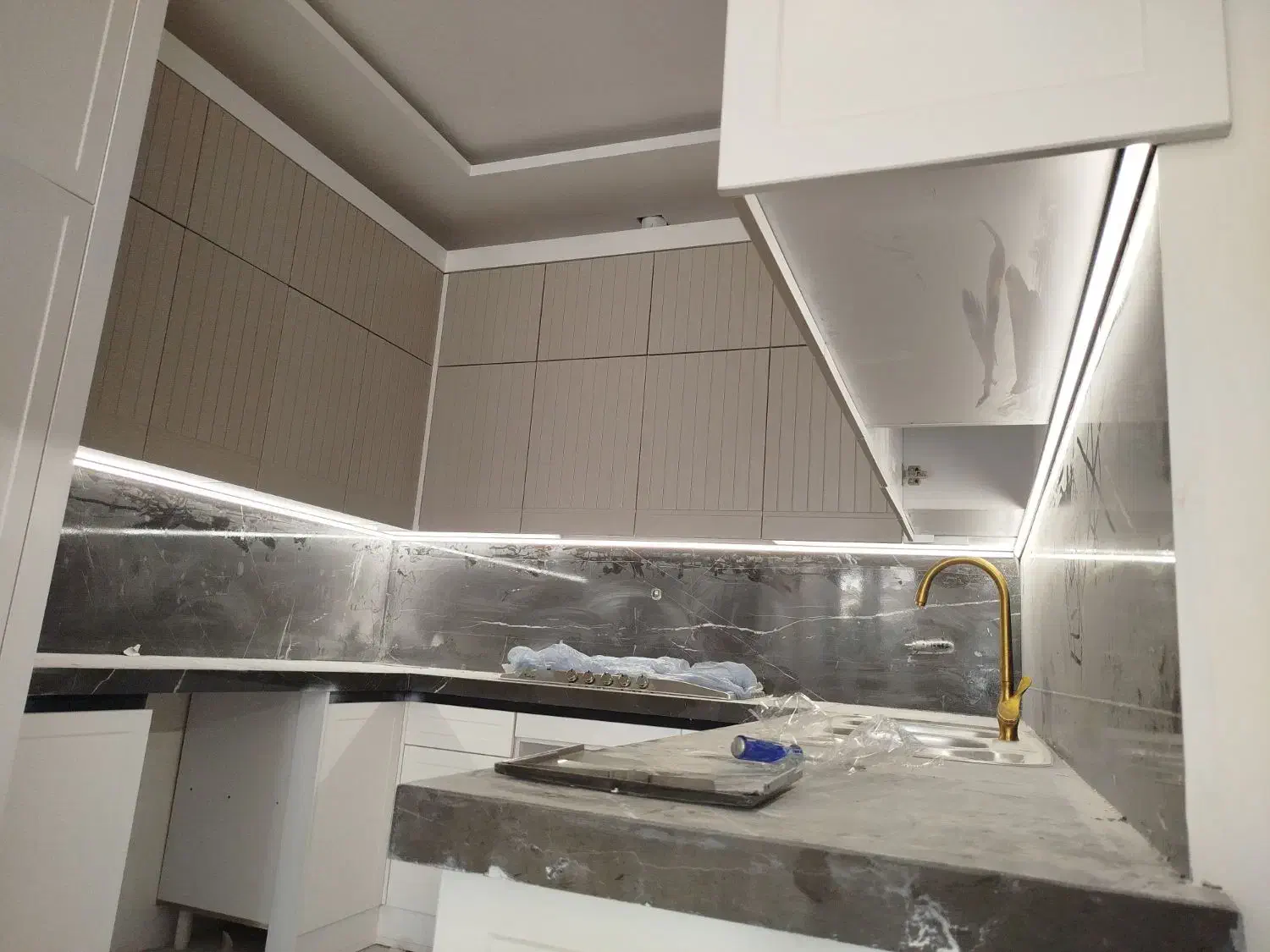 لاینر / چراغ خطی|لامپ و چراغ|مشهد, خاتم الانبیا|دیوار