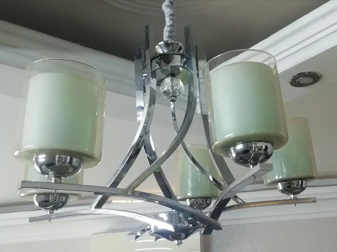 لوستر نو|لوستر و چراغ آویز|مشهد, گلبرگ|دیوار