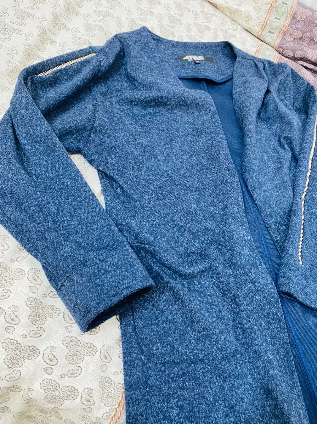 پوشاک گرم|لباس|کاشان, زیدی|دیوار