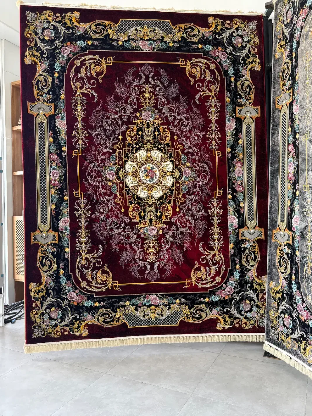 فرش طرح ثلنا با ضمانت معتبر/۱۰۰۰شانه اصیل|فرش|شیراز, لاله|دیوار
