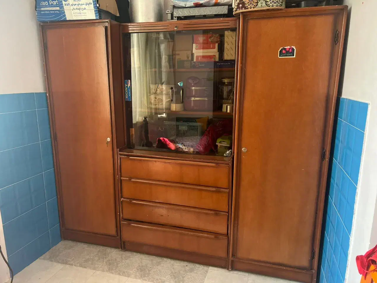 کمد و ویترین|مبلمان خانگی و میز عسلی|شازند, |دیوار