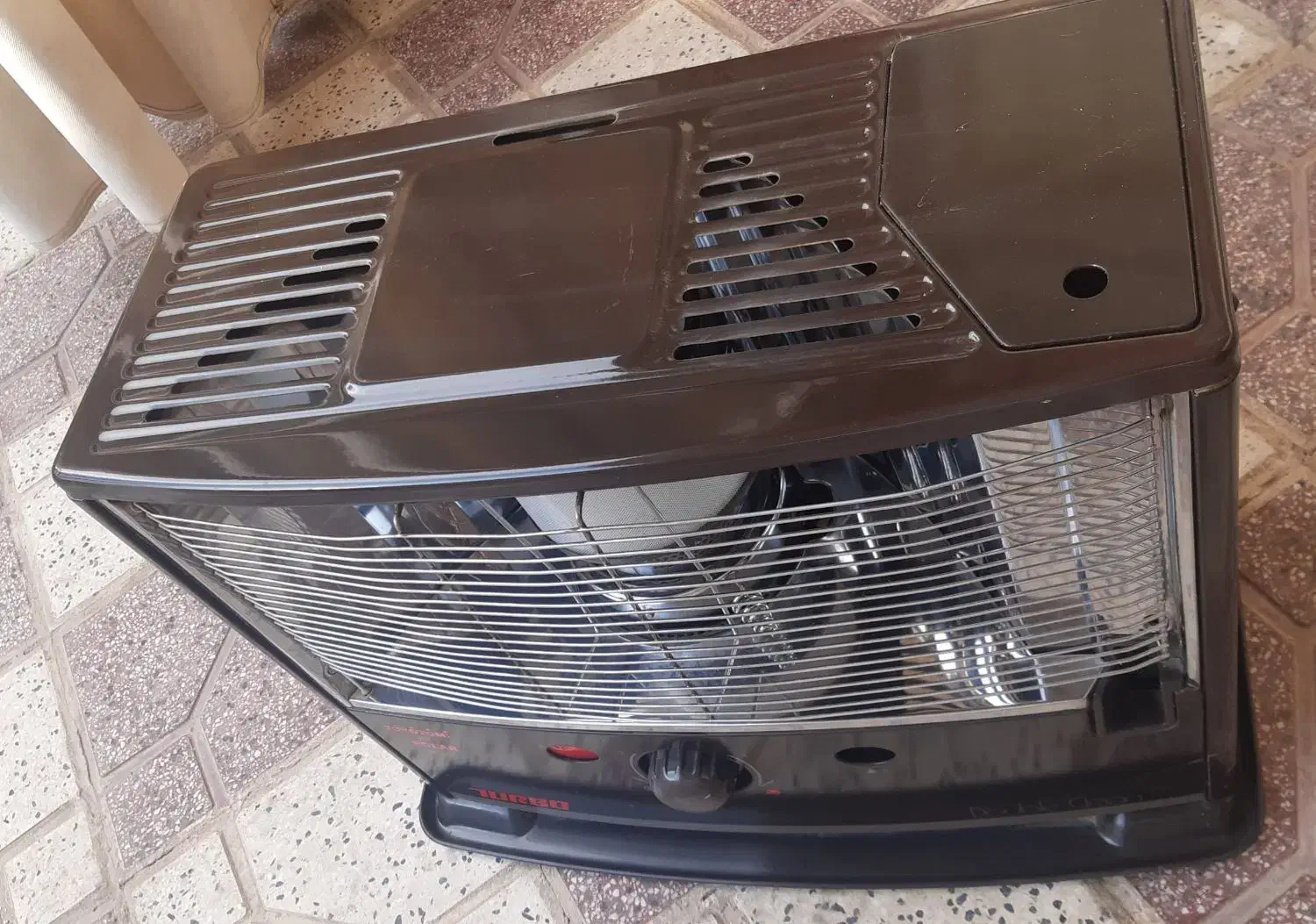 بخاری تیوست نفتی|بخاری، هیتر، شومینه|طبس, |دیوار