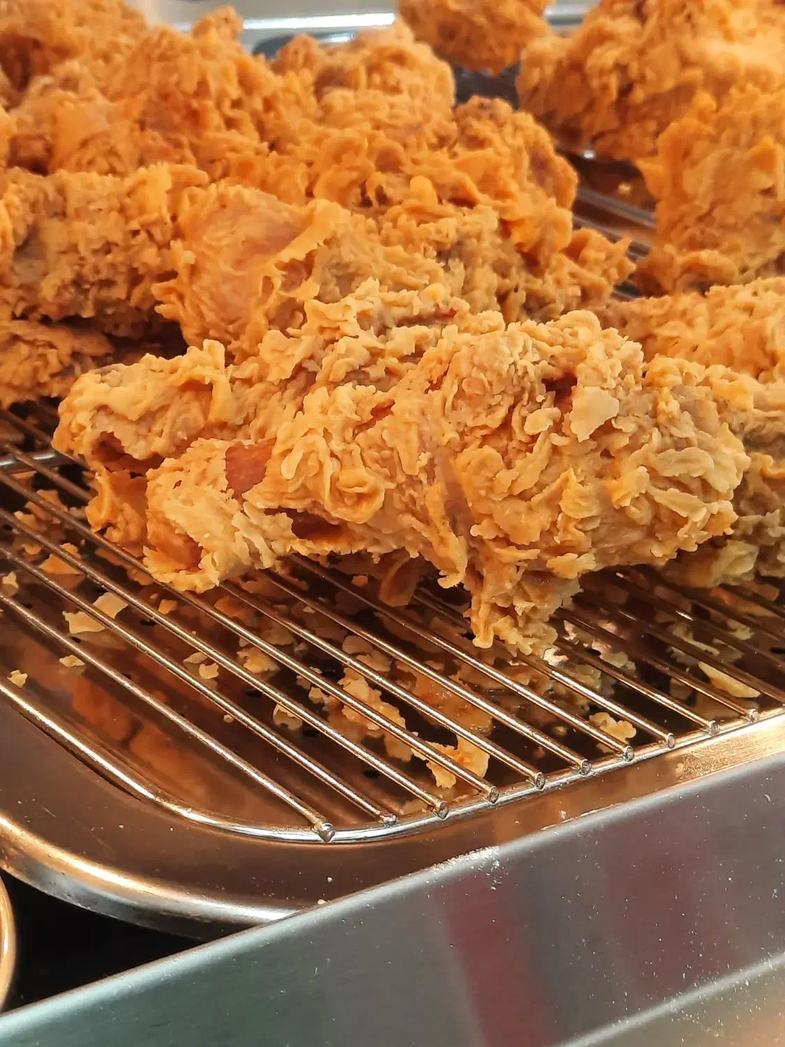 کارگر ساده اقا کار در فست فود سوخاری|استخدام خدمات فروشگاه و رستوران|لاهیجان, انقلاب|دیوار