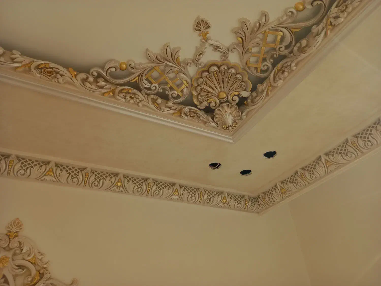 گچبری کلاسیک وکشته بری|خدمات پیشه و مهارت|پیر بکران, |دیوار