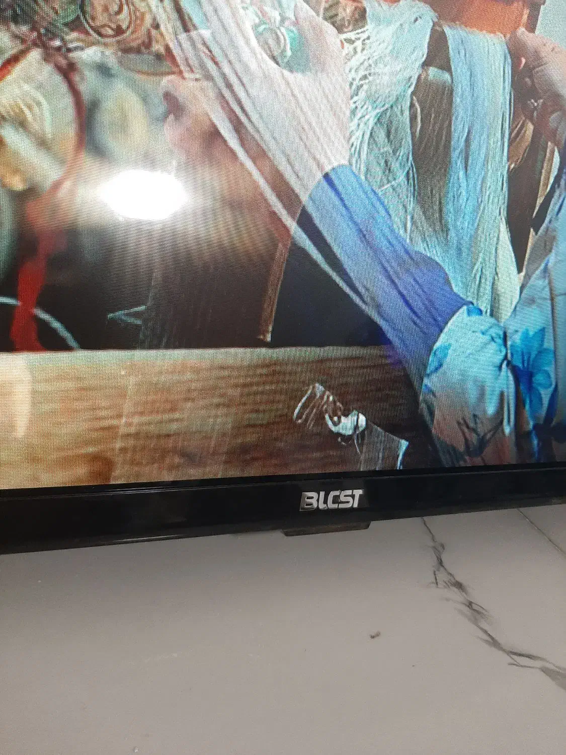 تلویزیون ۳۲ ال ای دی|تلویزیون و پروژکتور|مرودشت, ولایت|دیوار