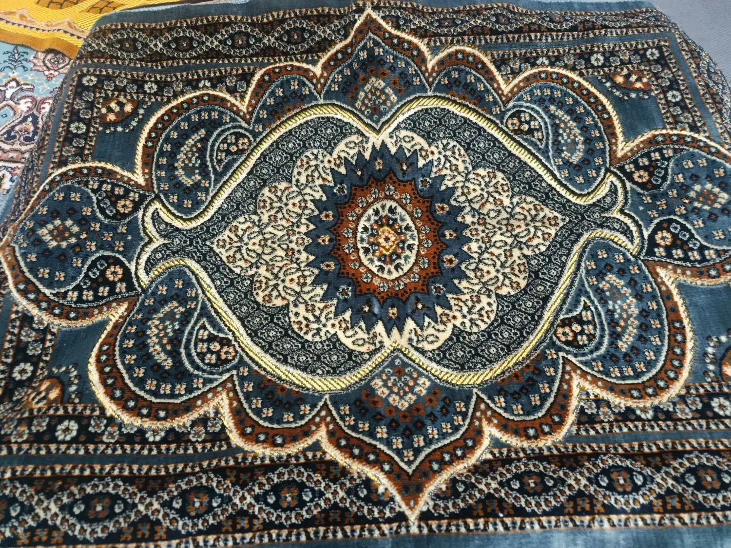 پوش بالش|رختخواب، بالش، پتو|مشهد, شهرک مهر آباد|دیوار