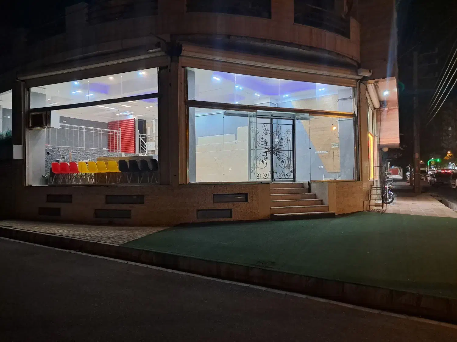 اجاره مغازه ازادگان|اجارهٔ مغازه و غرفه|میانه, |دیوار