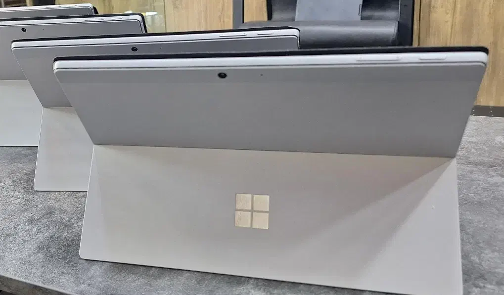 لپ تاپ سورفیس surface pro 5 و surface pro 4|رایانه همراه|ساری, |دیوار