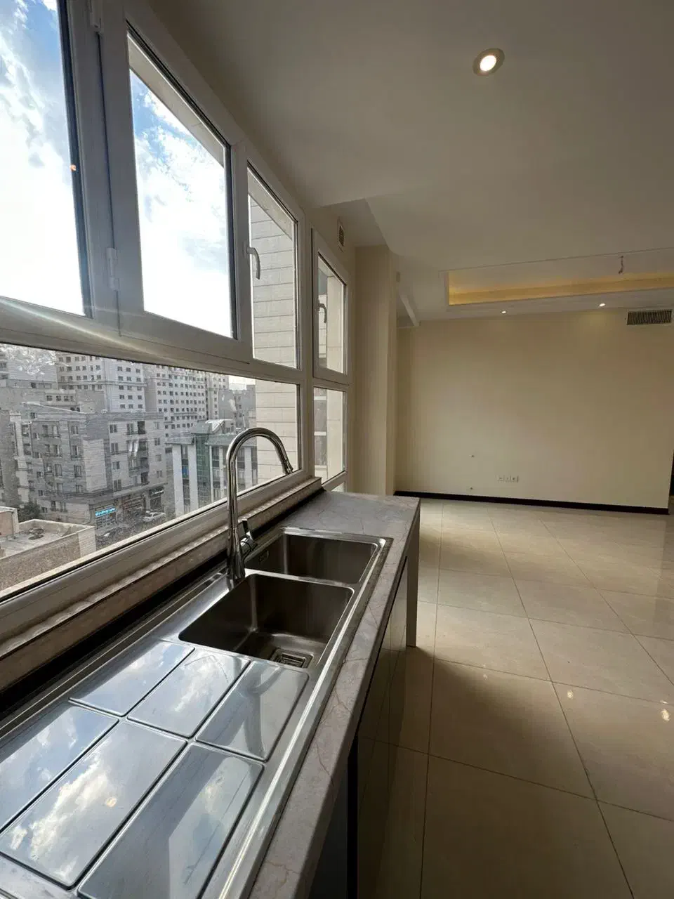 ۷۳ متر فول خوش نقشه ویو ابدی مناسب مجرد