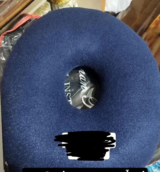 پاپوش کاموایی نو|لباس|بندر انزلی, استادیوم|دیوار