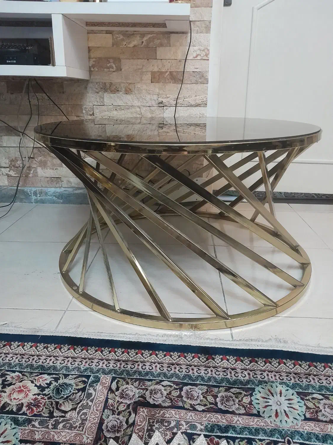 میز جلو مبلی|مبلمان خانگی و میز عسلی|رشت, معلم|دیوار