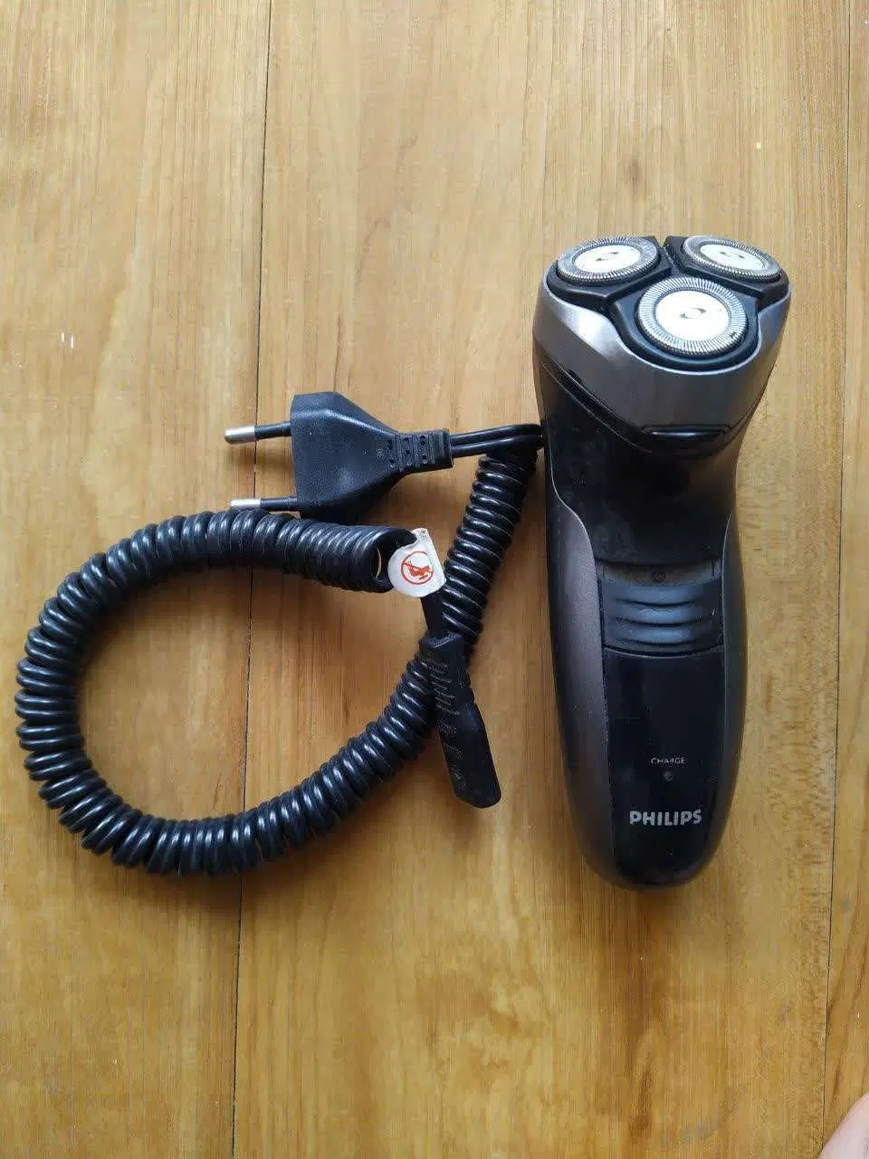 ریشتراش Philips سهتیغه ساخت چین|آرایشی، بهداشتی، درمانی|اصفهان, شیخ اشراق|دیوار
