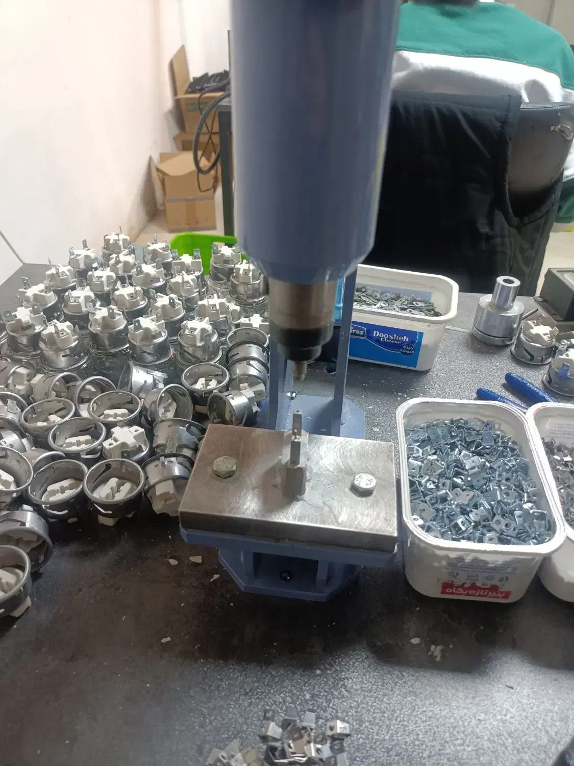 نیروی ساده اقا|استخدام صنعتی، فنی، مهندسی|پردیس, شهرک صنعتی کمرد|دیوار